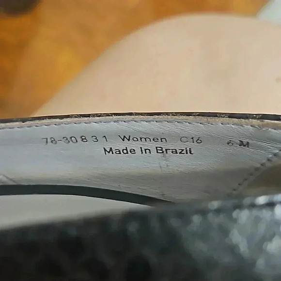 Johnston & Murphy Leather Heels - Picture 8 of 8